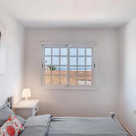 Floti Con Vistas Al Mar * テルデ