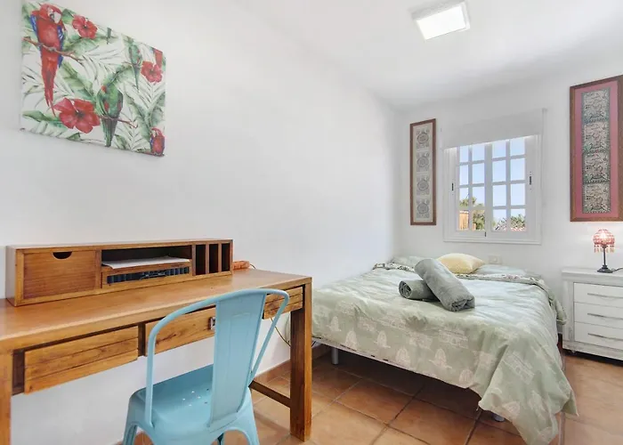 Floti Con Vistas Al Mar Telde