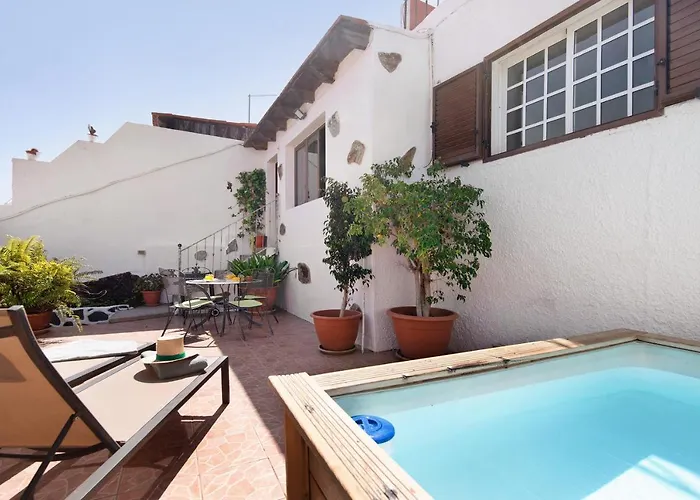 Floti Con Vistas Al Mar Nyaraló